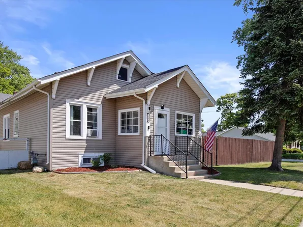 1204 82nd STREET, Kenosha, WI 53143