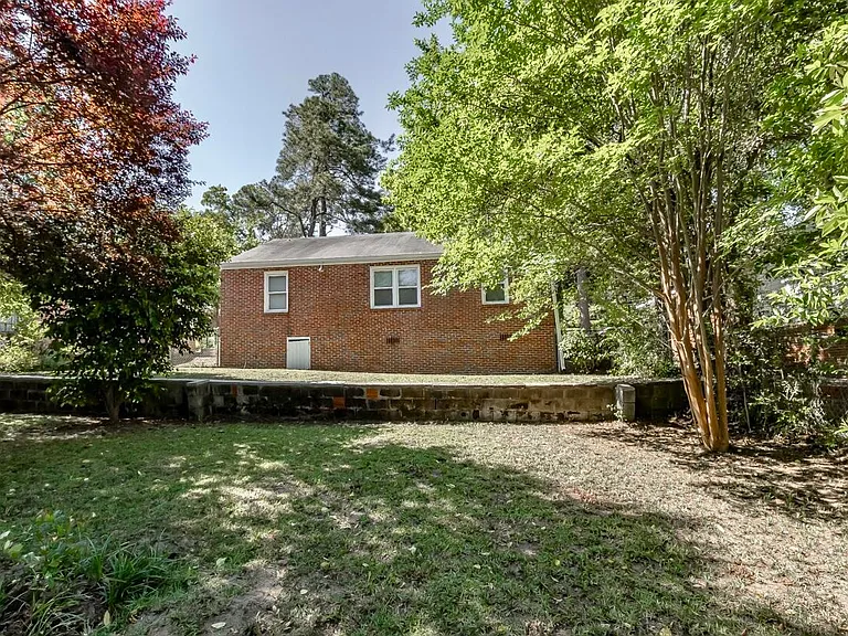 2709 Hazel St — Photo 21