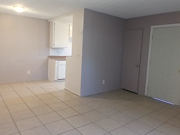 3rd image of 25870 Stanford St #4B