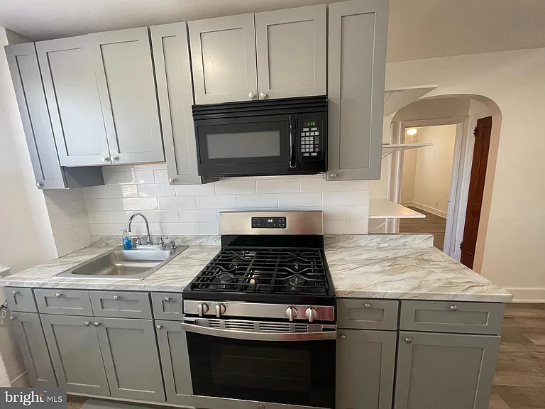 507 E Godfrey Ave #2 — Photo 6