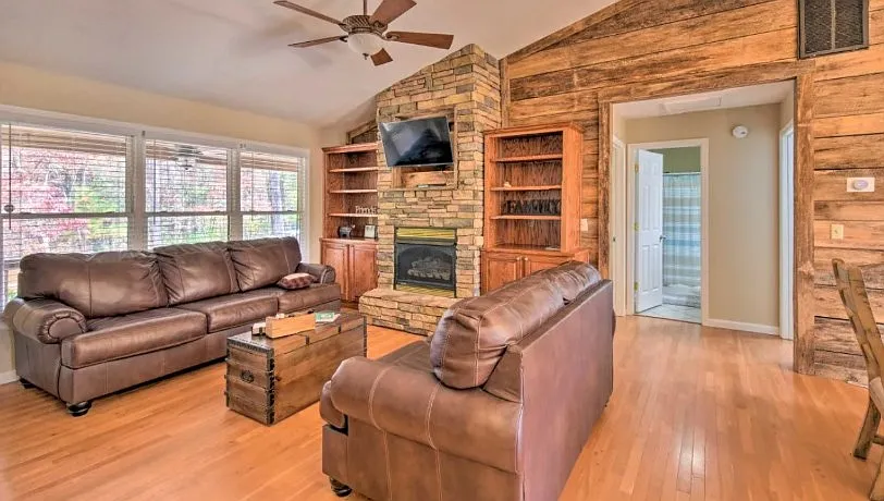 4 bed, 2129 sqft, $3,000 — Photo 3