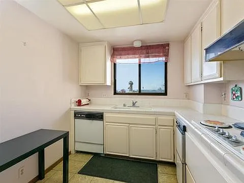 540 Hawthorn St #3A — Photo 54