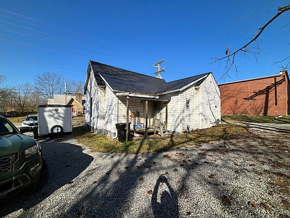 3rd image of 116 S Adams St