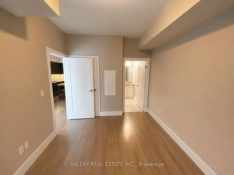 15 Prince Albert Blvd #519 — Photo 5