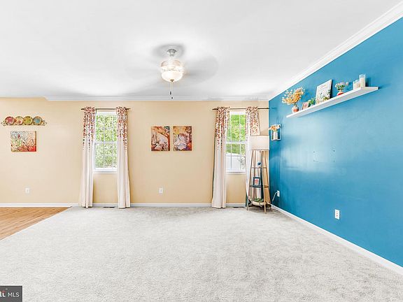 4th image of 252 Rimfire Way