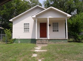 1027 Smith St, Macon, GA 31217