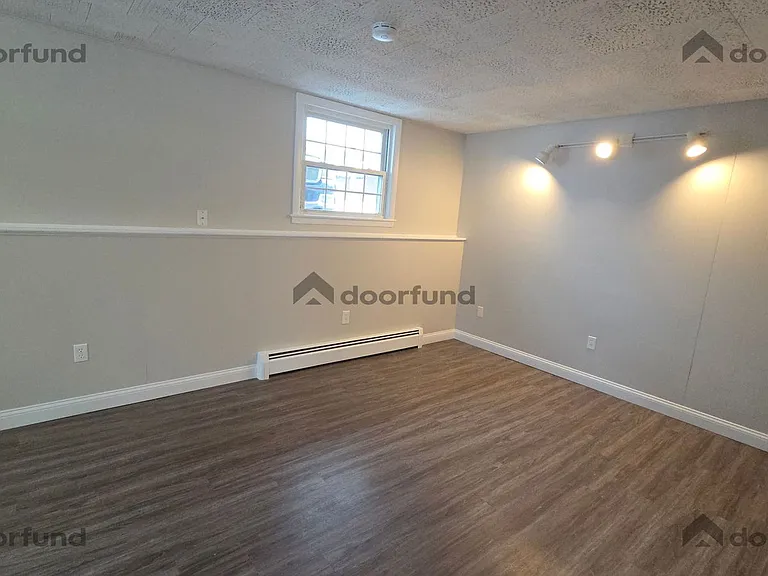 16 Harvard Rd #2B — Photo 6