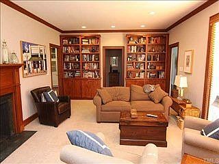5th image of 3804 Somerset Dr