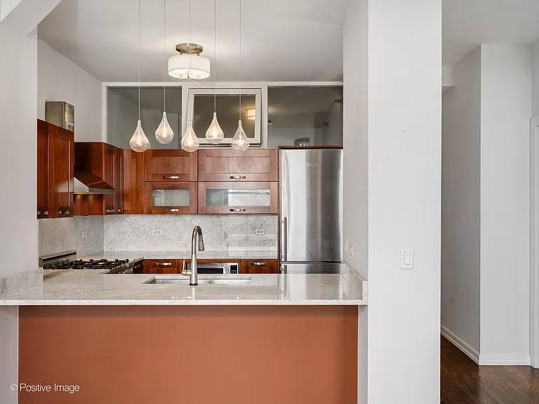 6 N Michigan Ave #80-J — Photo 2