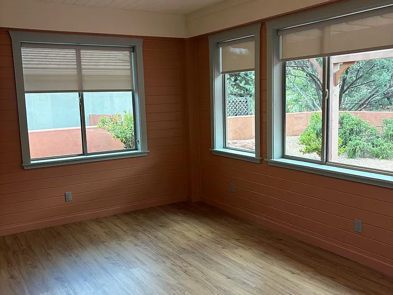 110 E Bighorn Ct — Photo 5