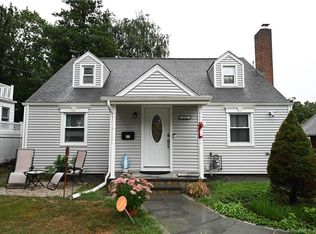 118 Spring Hill Ave, Norwalk, CT 06850