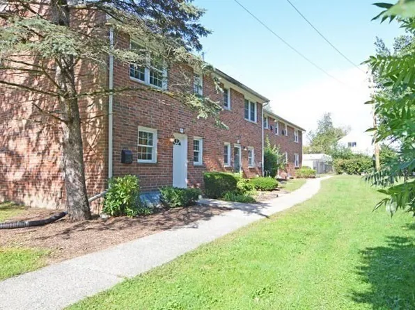34 Hadley St #34, South Hadley, MA 01075