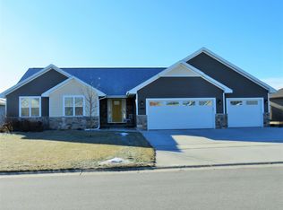 1454 Lear Ln, De Pere, WI 54115