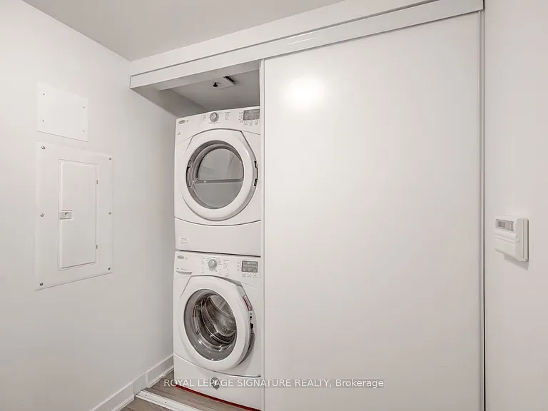 775 King St W #202 — Photo 16