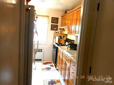 5th image of 65 Bolmer Ave