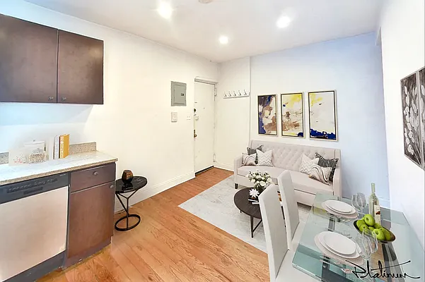 Rented by Platinum Properties | media 12