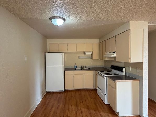 2124 Arthur St APT 15