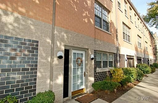 1st image of 3401 N Janssen Ave APT O