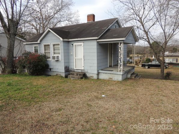 146 Loomis St, Chester, SC 29706