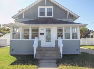 116 4th Ave, Holdrege, NE 68949