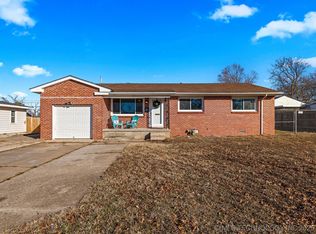 216 NE Wilshire Ave, Bartlesville, OK 74006