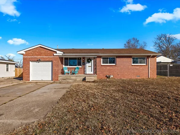 216 NE Wilshire Ave, Bartlesville, OK 74006