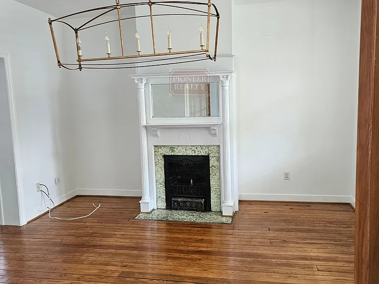 1818 5th Ave — Photo 3