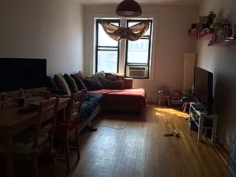 Rented by Realty 2000 Corp