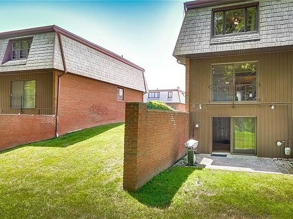 2nd image of 39 Heritage Dr APT G