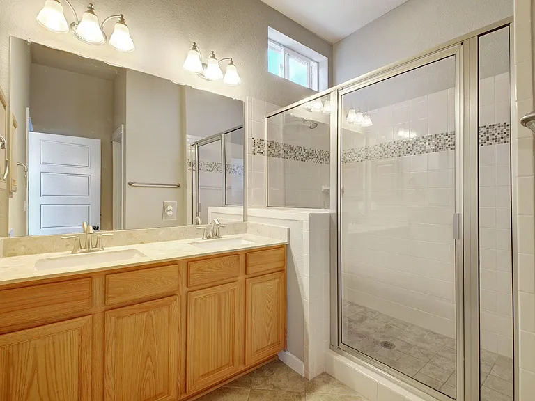 2806 Moreno St — Photo 15
