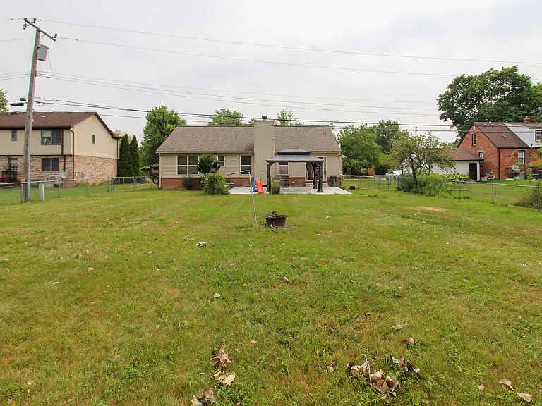 14777 Cavell St — Photo 28