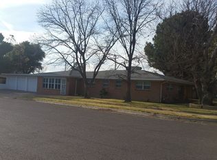 120 N Avenue H, Kermit, TX 79745