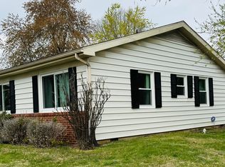 1645 E Latoka St, Springfield, MO 65804