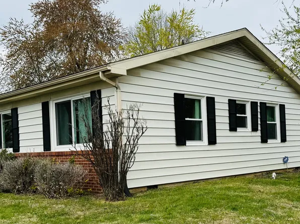 1645 E Latoka Street, Springfield, MO 65804