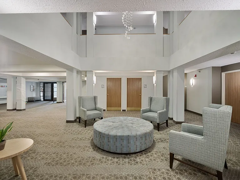 Heritage Park Apartments — Photo 14