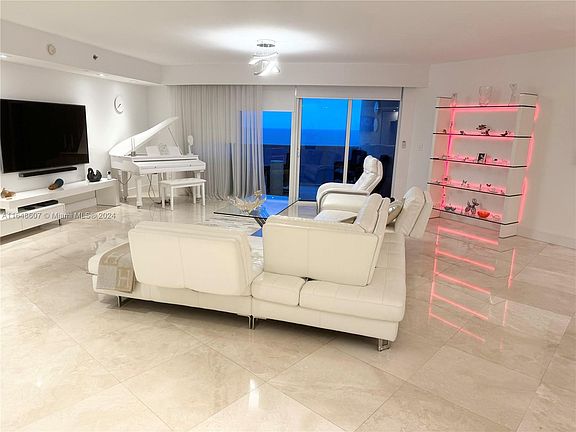 5th image of 17201 Collins Ave APT 2507