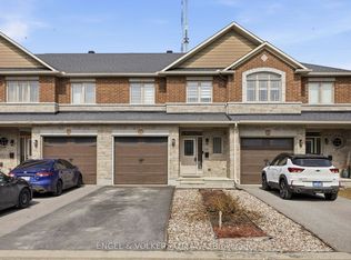 476 Barrick Hill Rd, Ottawa, ON K2M0H8