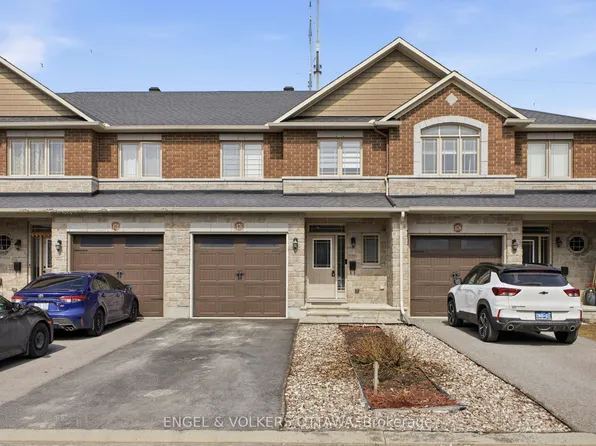 476 Barrick Hill Rd, Ottawa, ON K2M 0H8