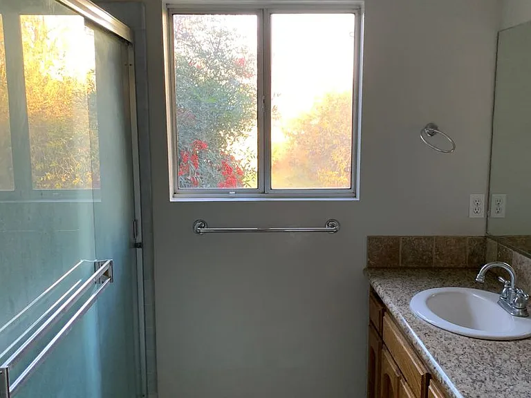 3208 Holly Ct — Photo 20
