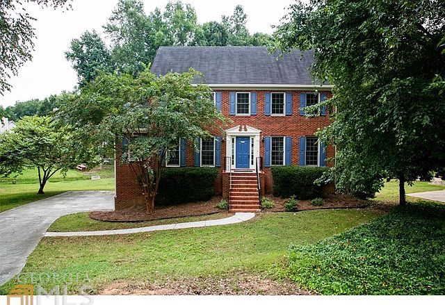 1st image of 3015 Tallowood Dr NW