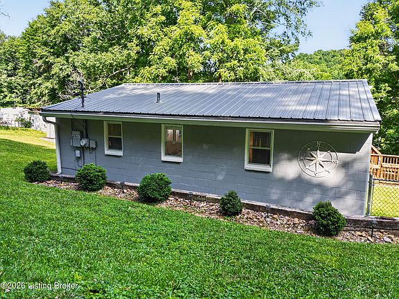 4th image of 2837 Hidden Valley Ln