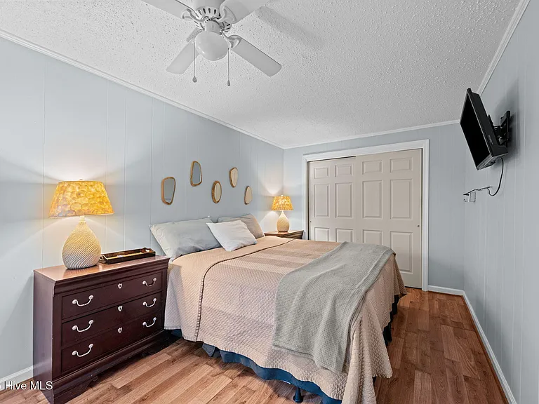 411 George St #4 — Photo 4