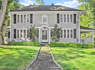 54 Oakdale Rd, Stamford, CT 06906