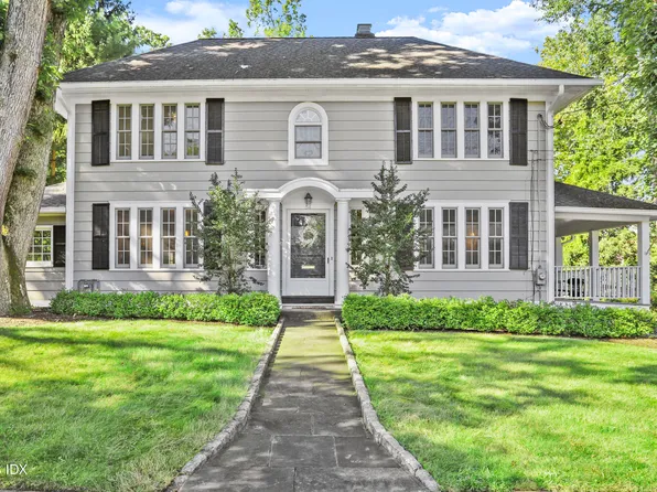 54 Oakdale Rd, Stamford, CT 06906