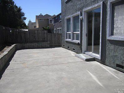 2nd image of 201 Tamarisk Cir