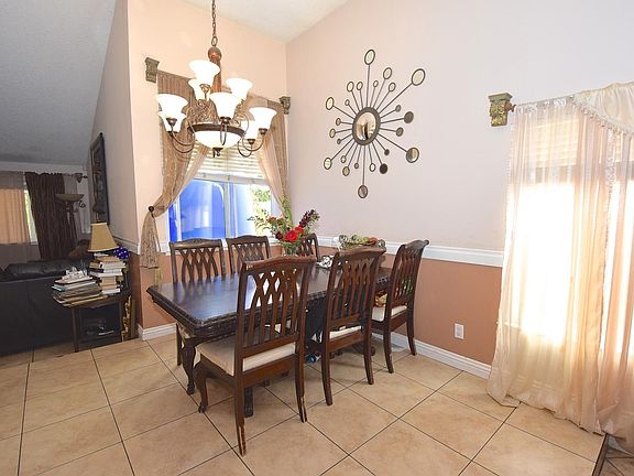 3rd image of 789 Duvall Ave