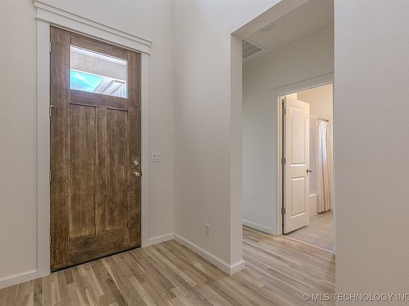 7th image of this home