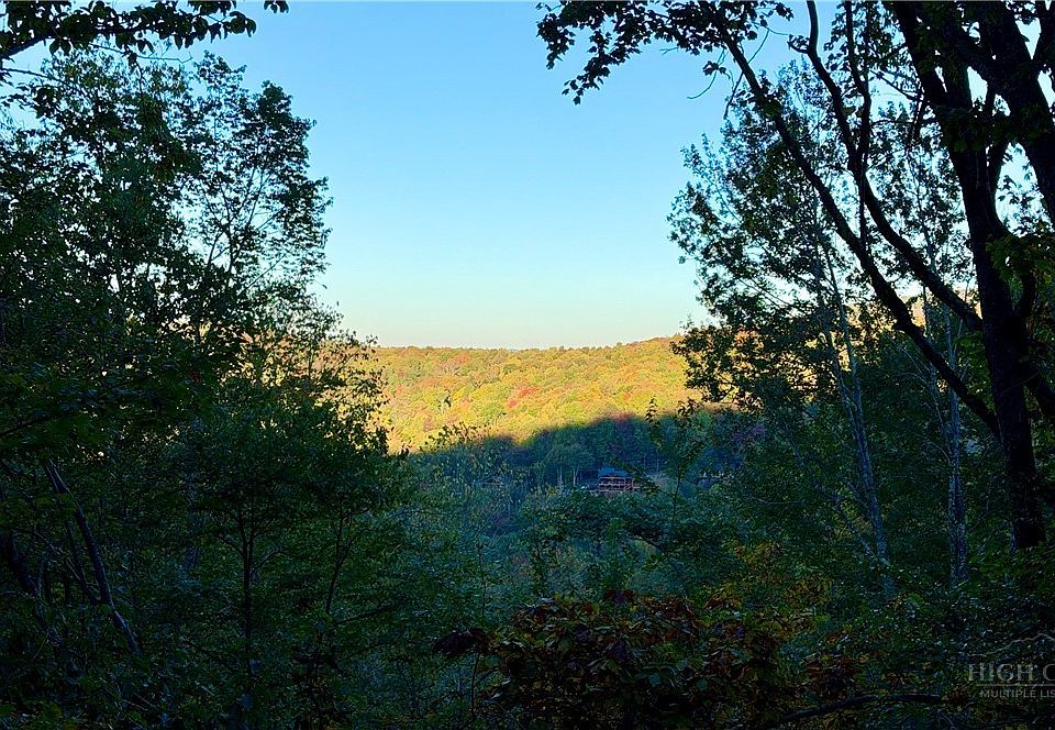 2nd image of 111 Foxgrape Hollow Road