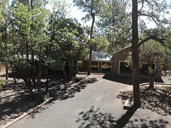 2nd image of 4353 San Carlos Cir