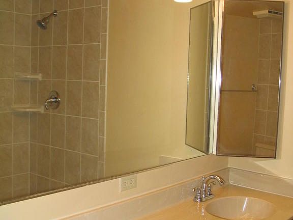 4th image of 5107 51st Way